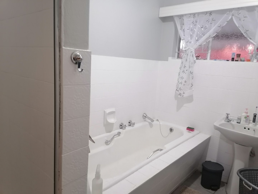 To Let 3 Bedroom Property for Rent in Universitas Free State